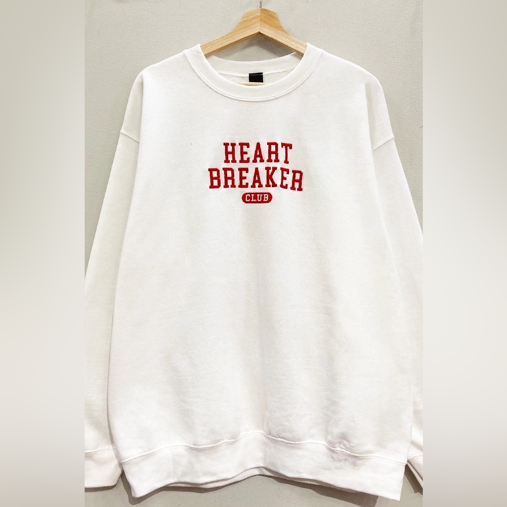 331. Heart Breaker Club White Crewneck